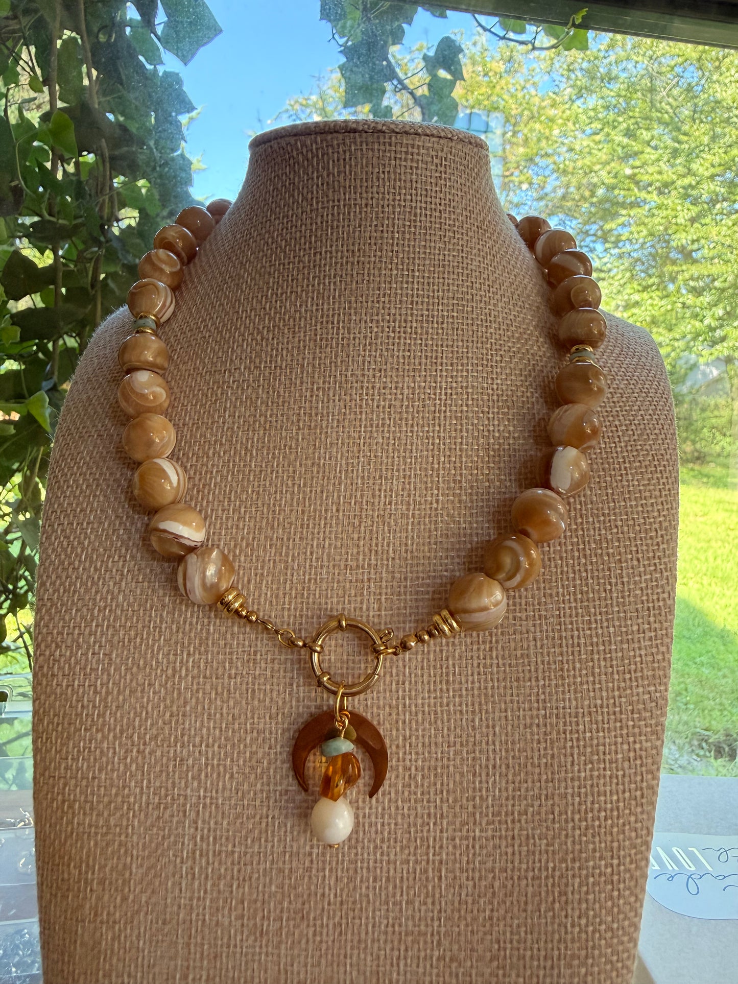 Mother pearl Larimar necklace